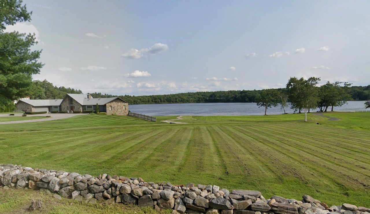 Real estate along Captain’s Pond view from Hooker Farm Road